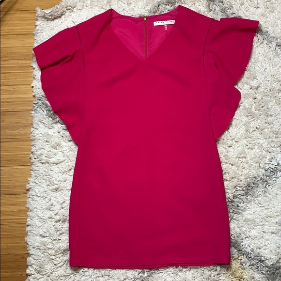 Trina Turk Flutter-Sleeve Crepe V-Neck Shift Dress - Picture 2 of 5